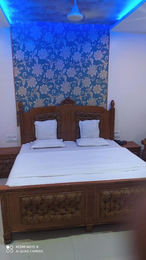 Peth  Hotel Shalimar Executive, Uran Islampur מראה חיצוני תמונה